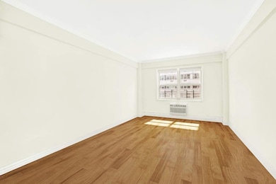 unlisted-address, New York, NY 10022 - photo 6