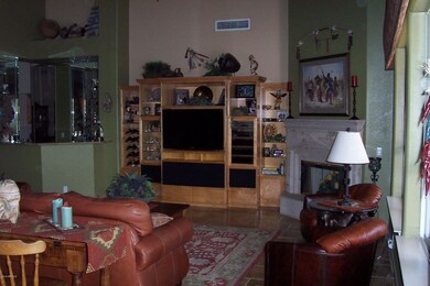 7-GreatRoom