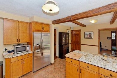 707 St Marks Ln, Schenectady, NY 12309 - photo 4