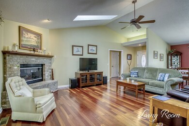 22 Trentwood Ct, Crossville, TN 38558 - photo 3