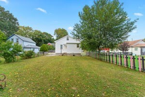 68 Wilson Ave, Warwick, RI 02889 - photo 5