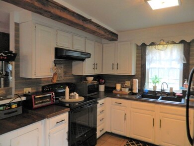 95 Duval Rd, Sutton, MA 01590 - photo 2