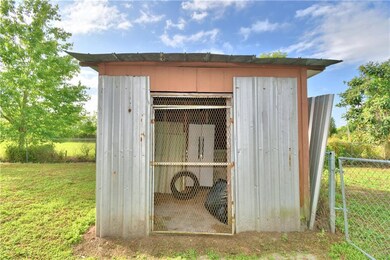 15 S Hendry Ave, Fort Meade, FL 33841 - photo 6