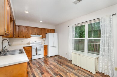 331 Spring Grove Dr, Georgetown, OH 45121 - photo 5