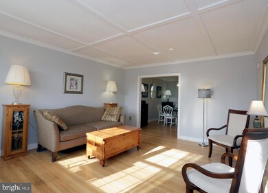 1740 Pin Oak Rd, Parkville, MD 21234 - photo 5