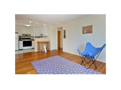 145 Warren St unit 5, Watertown, MA 02472 - photo 2