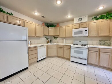 2229 Camel Mesa Dr, Laughlin, NV 89029 - photo 7