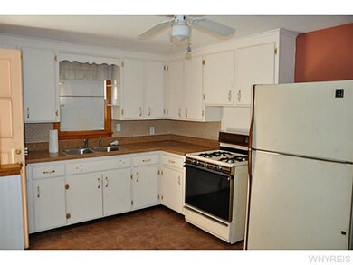 Kitchen. Beautifully updated Kitchen. Appliances s