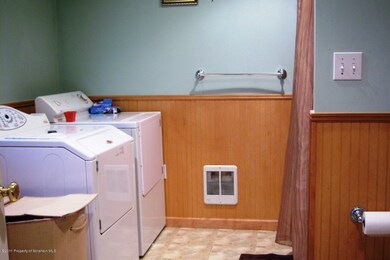 971 Carmalt St, Scranton, PA 18519 - photo 5