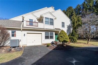 166 Lindfield Cir, Macungie, PA 18062 - photo 2