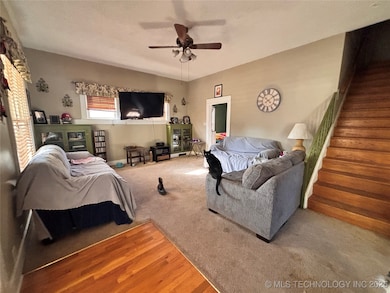 404 S 9th St, Clinton, OK 73601 - photo 4