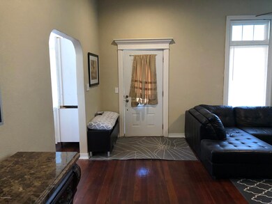 137EC1C0-1D85-437B-9E62-FA6372DB2374