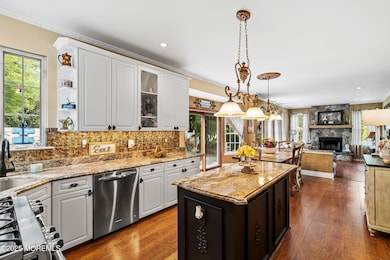 17-Kitchen 1C