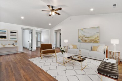 885 S Iowa Ave, Caldwell, ID 83607 - photo 6