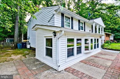 6909 Pine Valley Dr, Glenn Dale, MD 20769 - photo 3