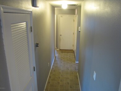 11795 Alexandra Dr, Jacksonville, FL 32218 - photo 4