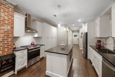 1028 E 14th St, Houston, TX 77009 - photo 4