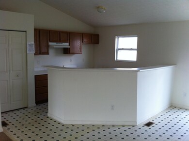 3266 Kady Ln, Columbus, OH 43232 - photo 3