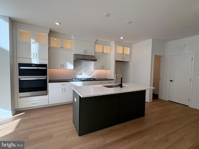 8207 Donatello Dr unit 872, Princeton, NJ 08540 - photo 3