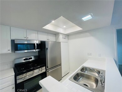 7025 Glade Ave unit 18, Canoga Park, CA 91303 - photo 3