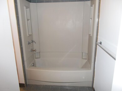 11 Plum Place unit 2, Scranton, PA 18509 - photo 4