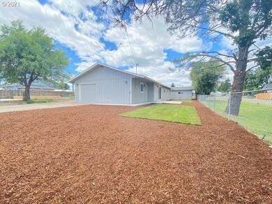 295 N Front St, Creswell, OR 97426 - photo 4