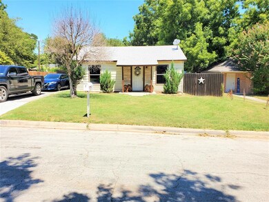 8224 Downe Dr, Fort Worth, TX 76108 - photo 6