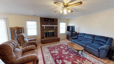 2213 Valley Dr, Winterville, NC 28590 - photo 3