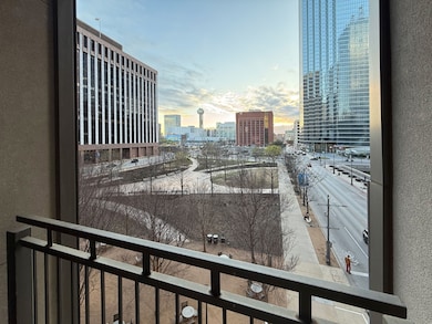 The Metropolitan unit 306, Dallas, TX 75202 - photo 2