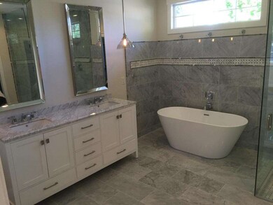 Master Bath Suite