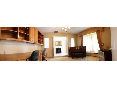 Studio/Study/Office.