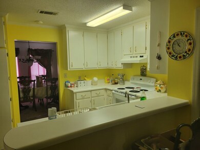 128 Moncrief Rd, Moultrie, GA 31768 - photo 4