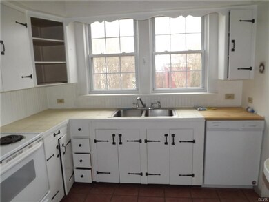 531 North Cir, Bethlehem, PA 18018 - photo 6