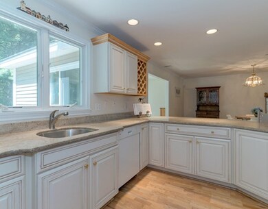 218 Rangeway Rd unit 252, North Billerica, MA 01862 - photo 7