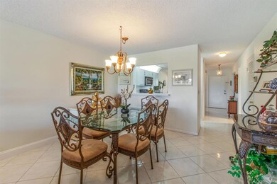 13631 Via Aurora (Living Rm2)