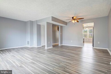 2050 N Anvil Ln, Temple Hills, MD 20748 - photo 4