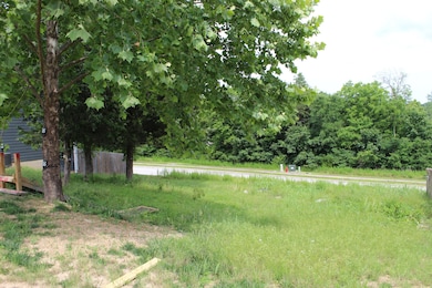 Lot 3