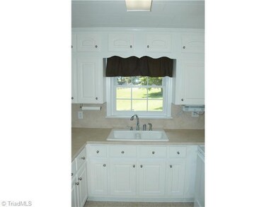 5285 Old Nc Highway 13, Asheboro, NC 27205 - photo 7