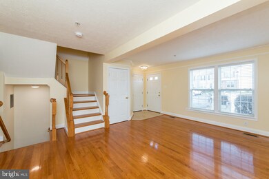 514 Constant Ridge Ct, Abingdon, MD 21009 - photo 2