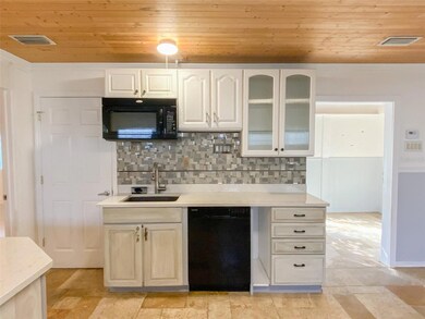 657 Broadway unit C, Dunedin, FL 34698 - photo 5