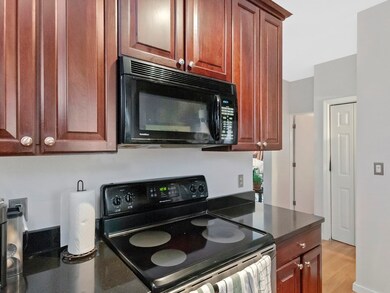 9 Winthrop St unit 1, Charlestown, MA 02129 - photo 3