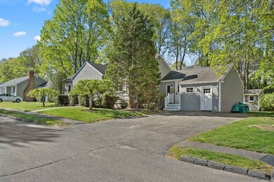 19 May St, Marblehead, MA 01945 - photo 2