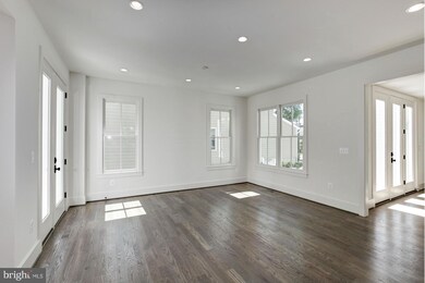 816 Park Ave, Falls Church, VA 22046 - photo 7