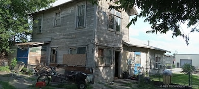 1535 E 2nd St S, Tulsa, OK 74120 - photo 2