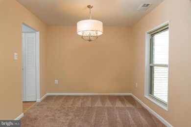 23 Canterbury Square unit 201, Alexandria, VA 22304 - photo 5