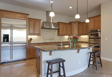 003_Kitchen
