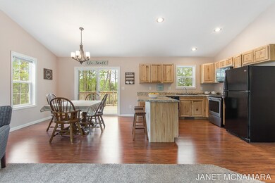 15695 Riley St, Holland, MI 49424 - photo 7