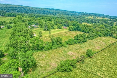 16967 Wilsons Gap Rd, Round Hill, VA 20141 - photo 5