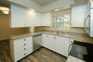 2625 Rambling Rd-106