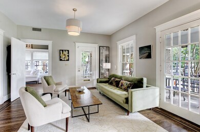 1302 Marshall St, Houston, TX 77006 - photo 6